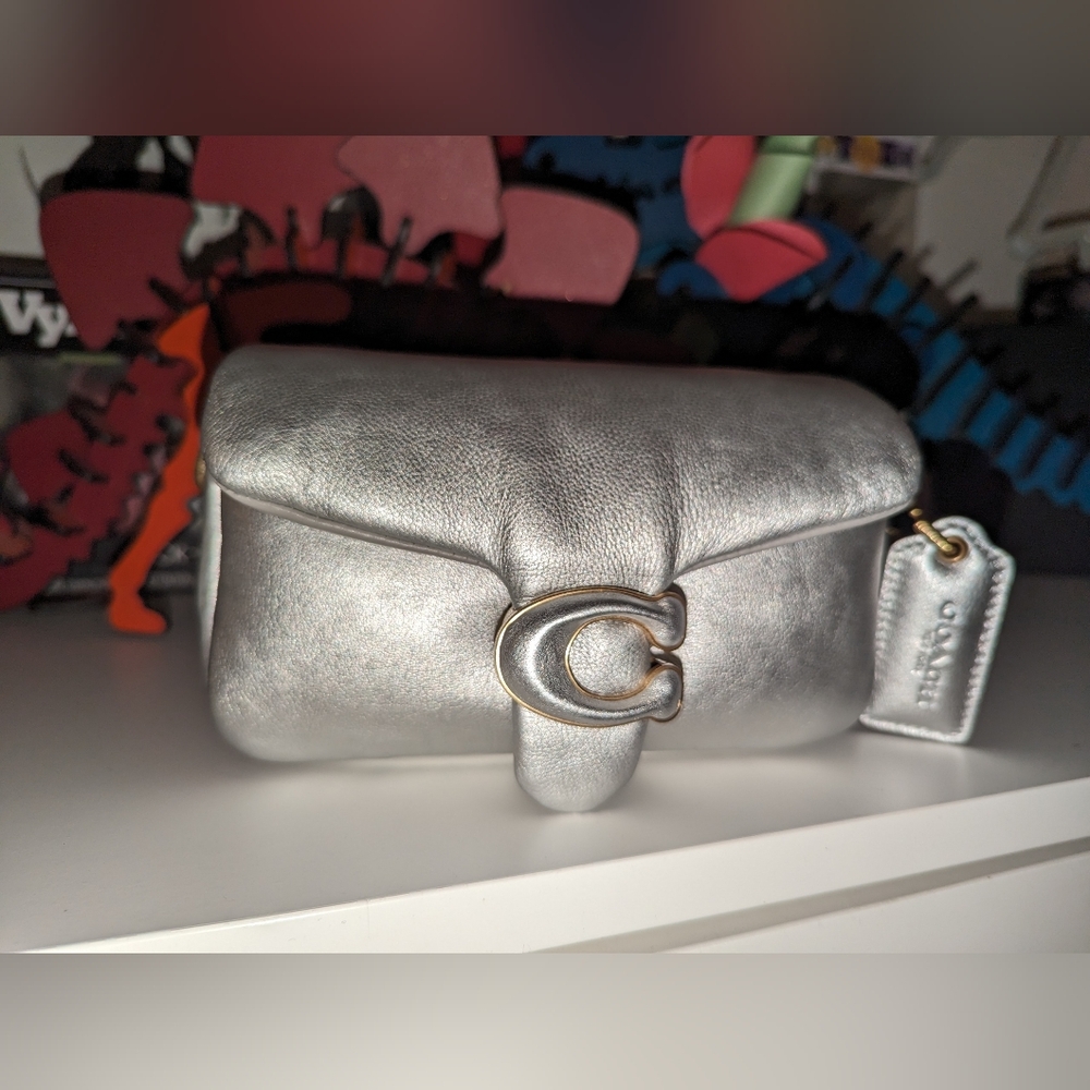 Coach Tabby 18 in Silver